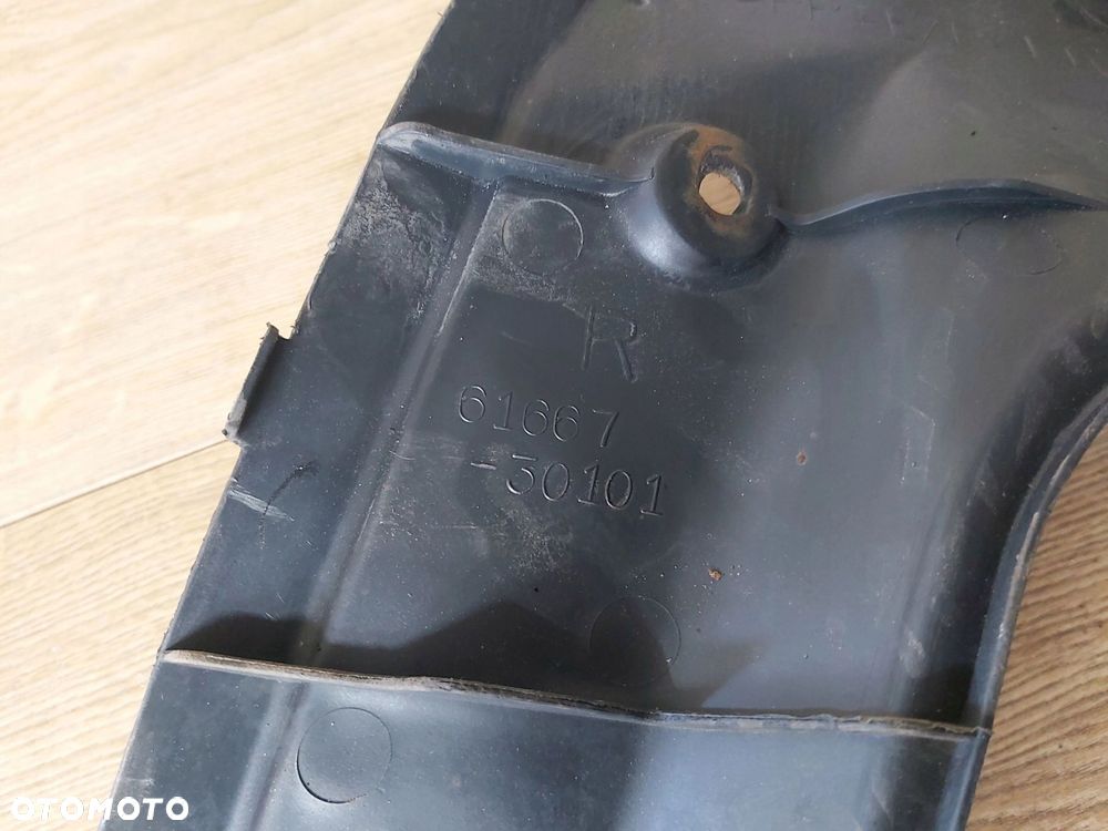 LEXUS GS II 300 400 97-04r nadkole chlapacz prawy tył 61667-30101 - 2