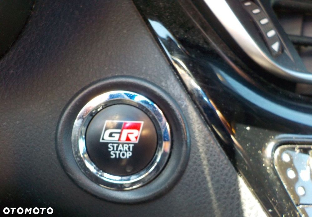 Toyota C-HR - 32