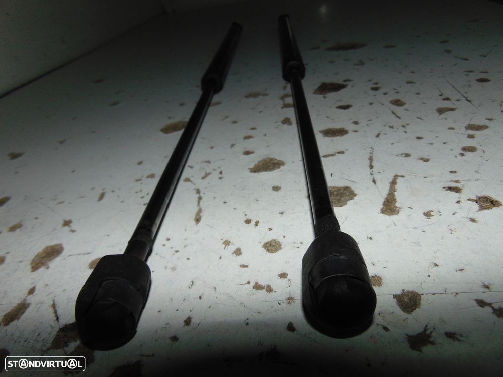 Mitsubishi space star/cargo amortecedores mala - 2