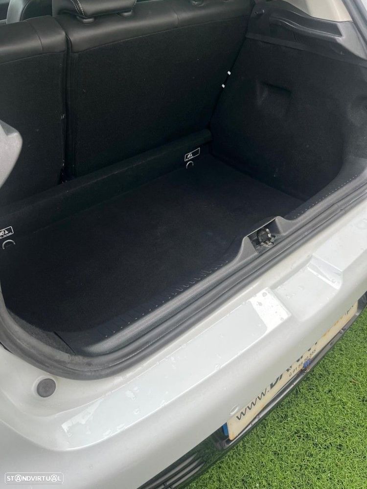 Renault Clio Energy dCi 110 Start & Stop INTENS - 10