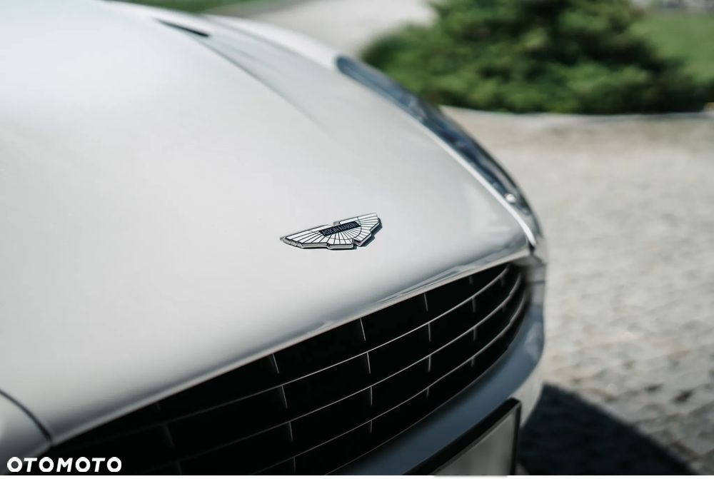 Aston Martin Vanquish Standard - 5