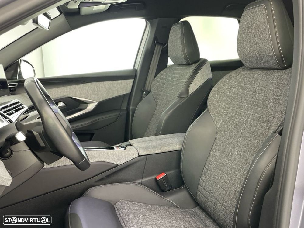 Peugeot 3008 1.2 Hybrid Allure e-DCS6 - 17