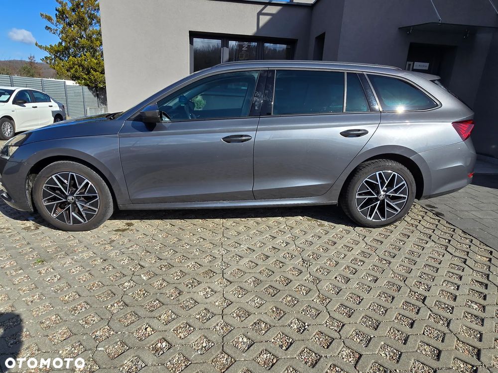 Skoda Octavia 2.0 TDI Selection DSG - 6