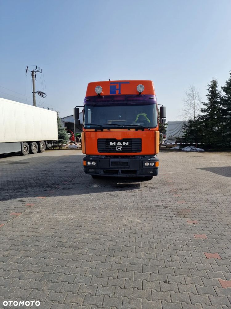 MAN F2000 - 1