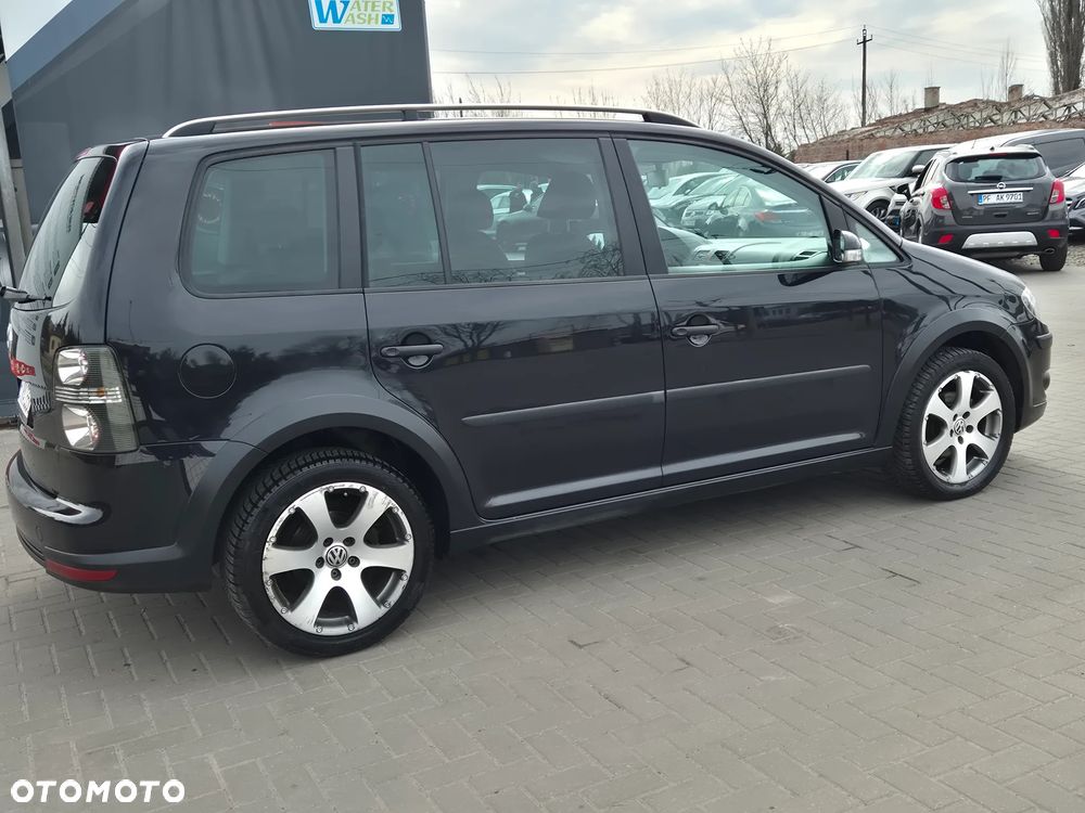 Volkswagen Touran 1.4 TSI Cross - 13