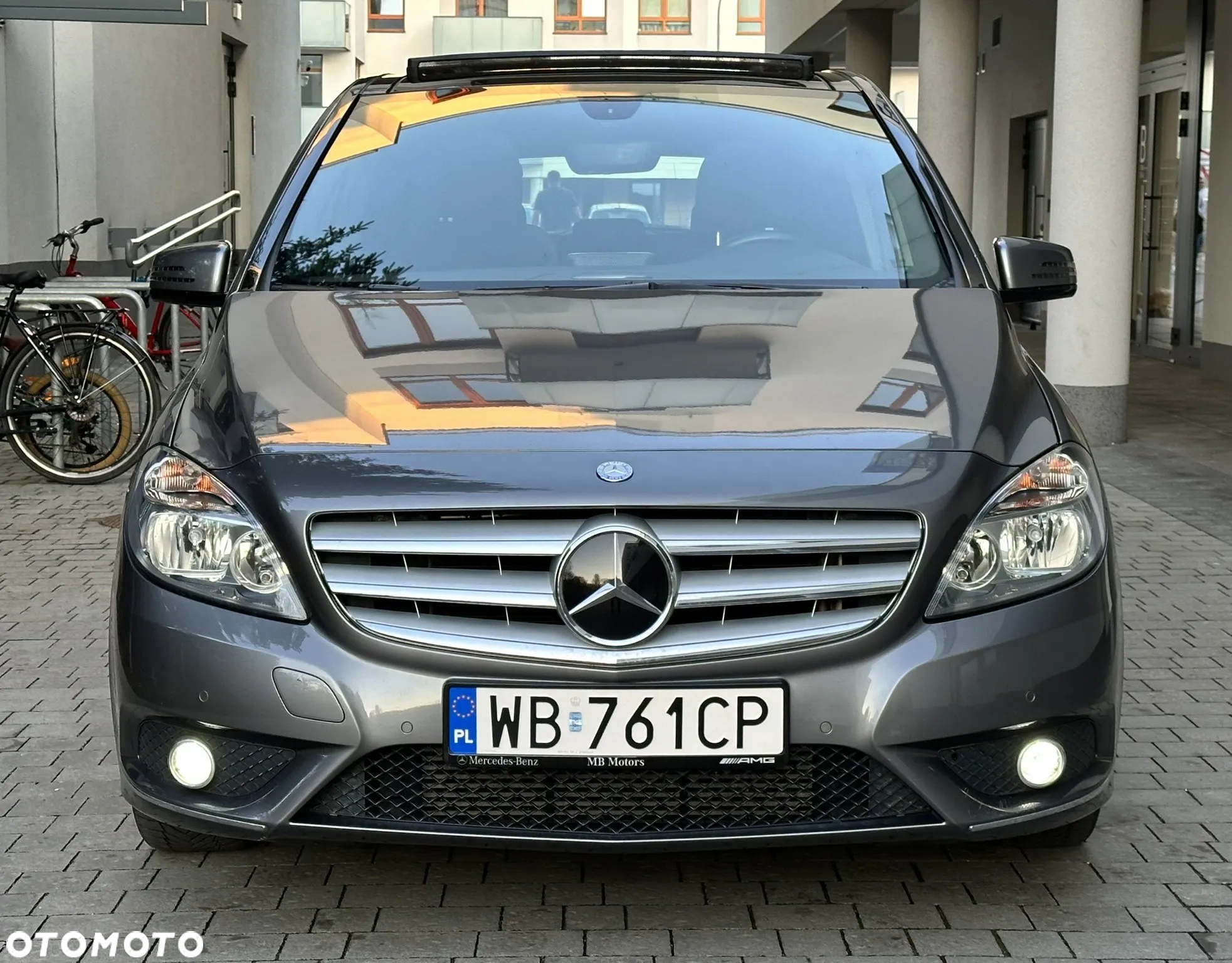 Mercedes-Benz Klasa B 180 (BlueEFFICIENCY) - 2