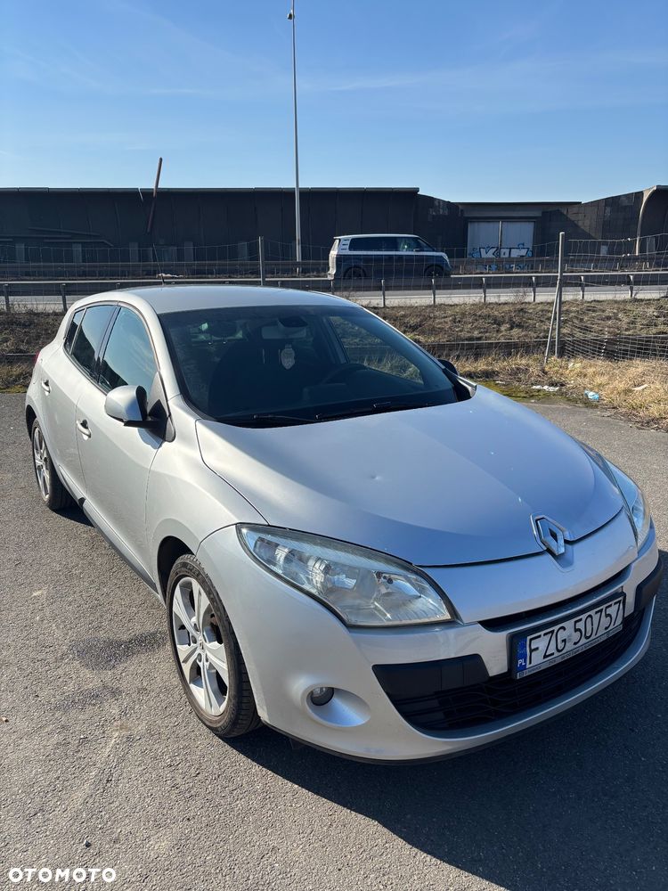 Renault Megane 1.9 dCi FAP Dynamique - 4