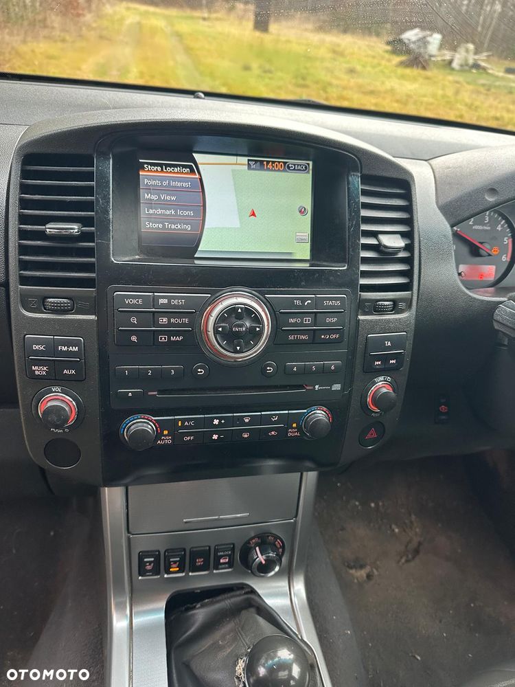 Nissan Navara LE - 10