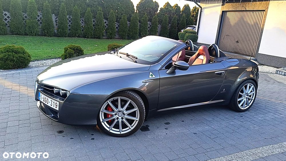 Alfa Romeo Spider - 1