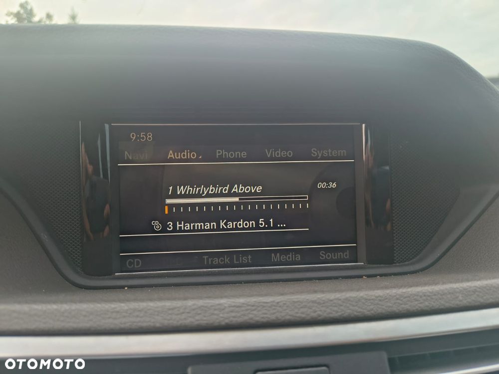 Mercedes-Benz Klasa E - 21