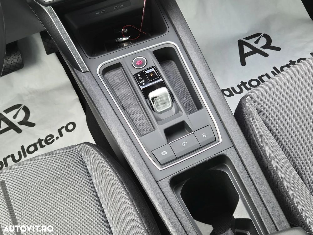 Seat Leon Sportstourer 2.0 TDI DSG Style - 20