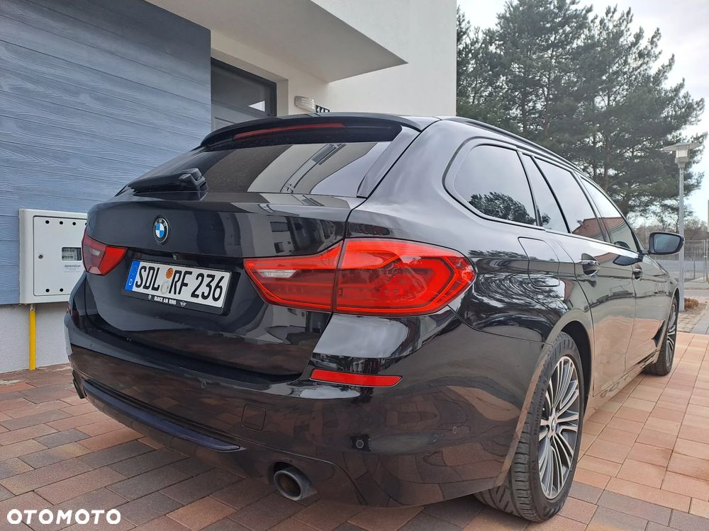 BMW Seria 5 530d xDrive Sport Line - 4