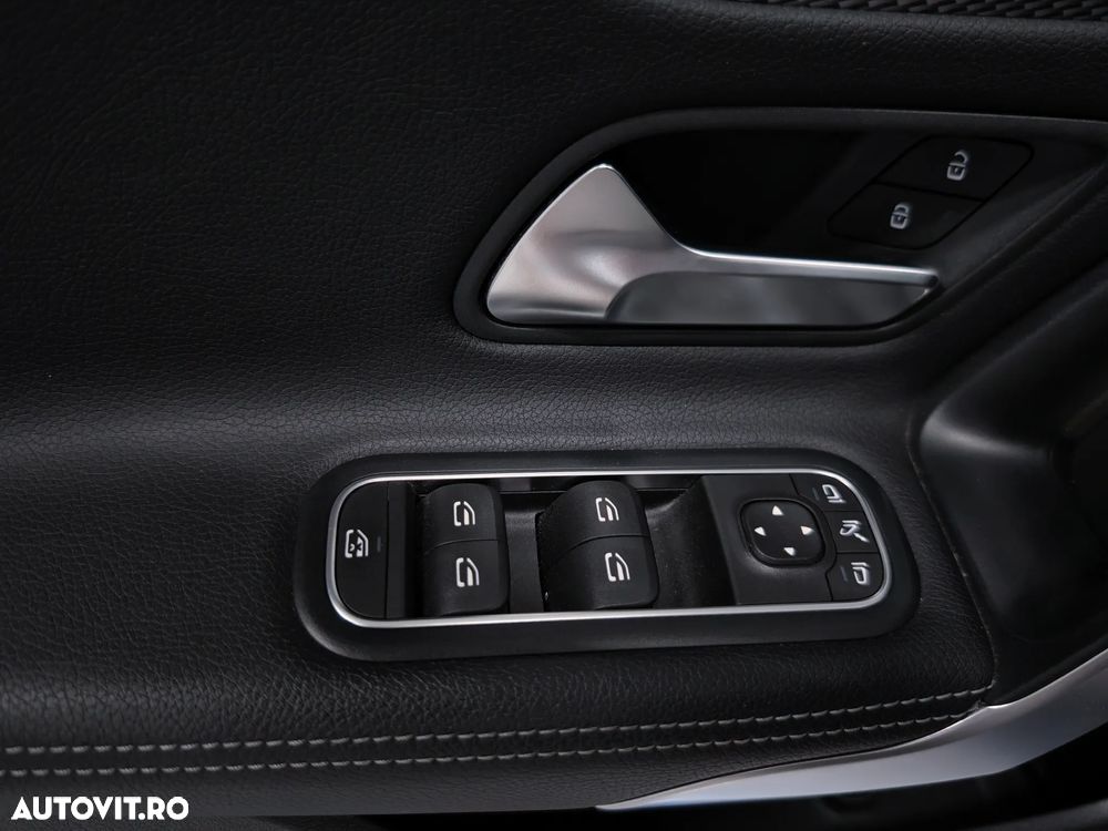 Mercedes-Benz A 180 d 8G-DCT - 12