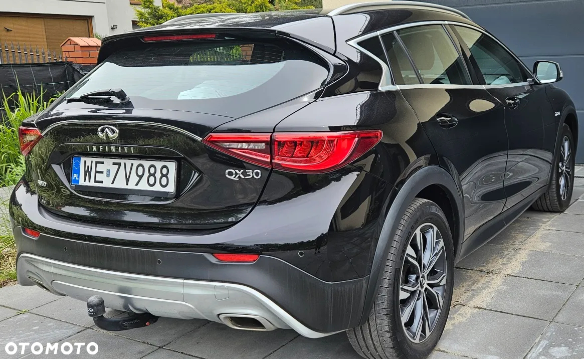Infiniti QX30 2.2d Premium AWD 7DCT - 2