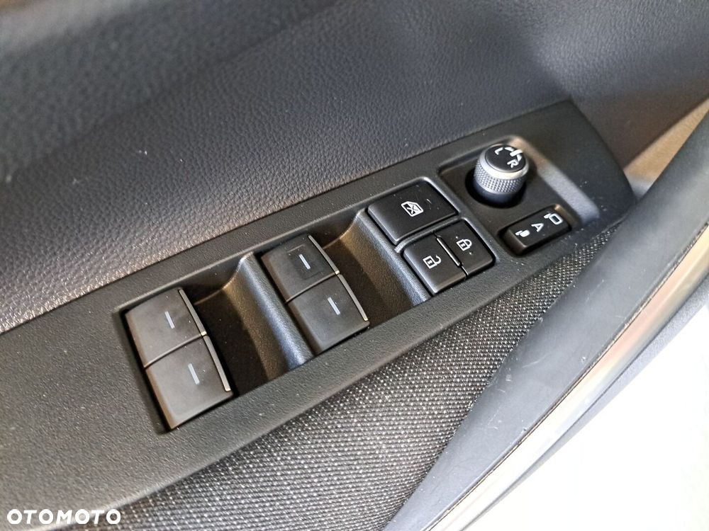 Toyota Corolla 1.8 Hybrid Comfort - 36