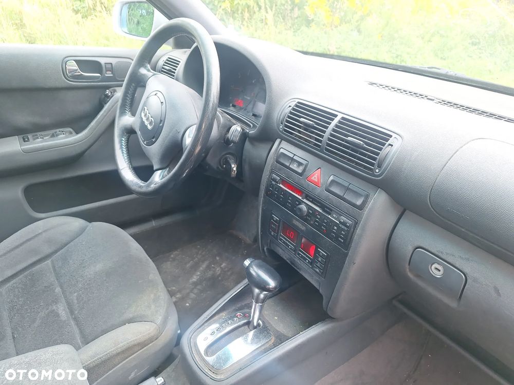 Audi A3 Sportback - 4
