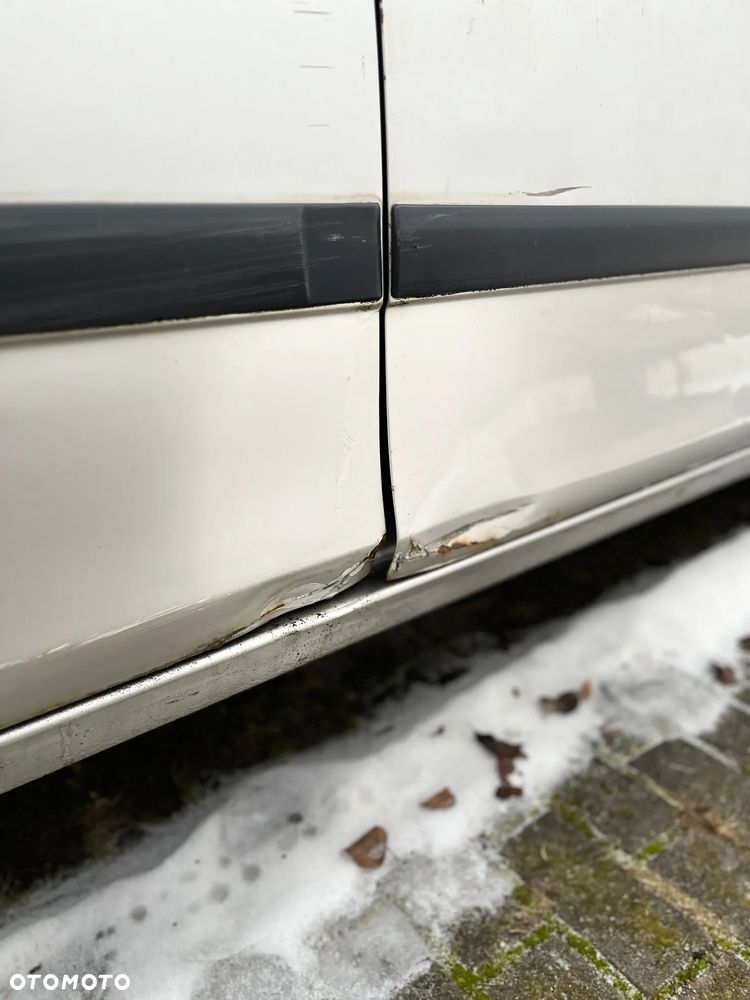 Skoda Fabia 1.2 HTP Ambiente - 14