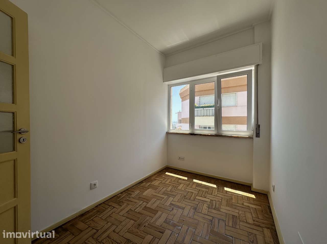 Apartamento T2 com vista, a 3 min da estação da Póvoa de Santa Iria - Grande imagem: 3/27
