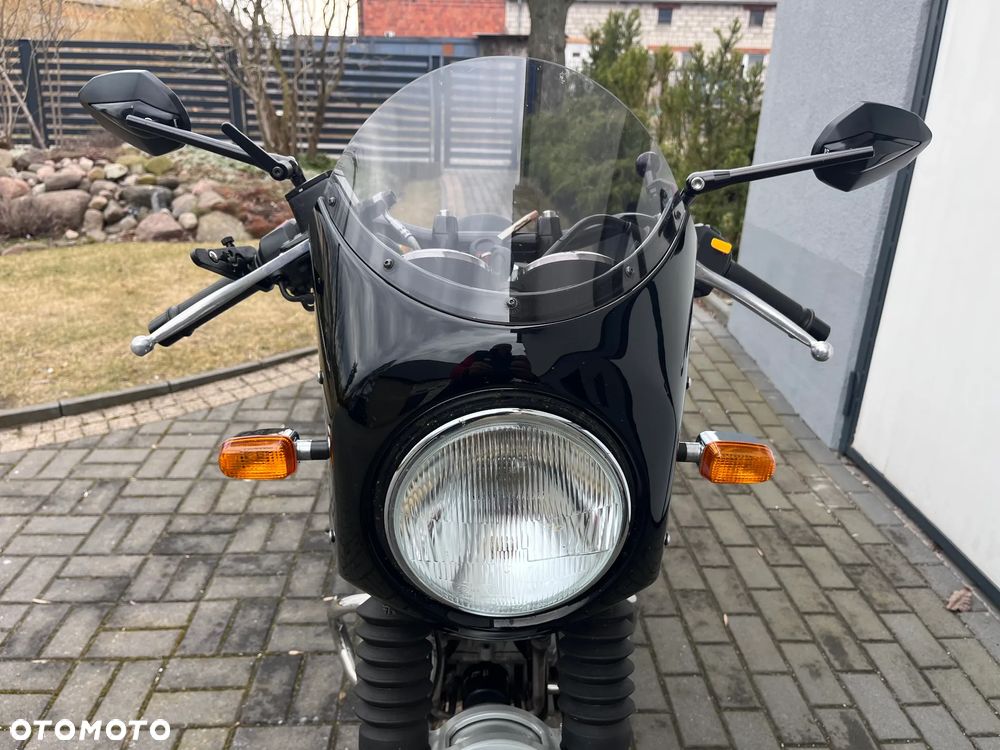 Royal Enfield Interceptor - 11