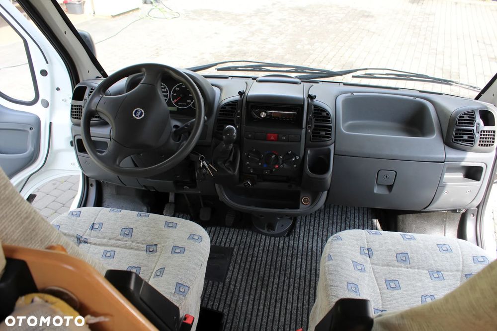 Fiat Ducato Kamper Pojazd specjalny Silnik 2,8 moc 150KM - 27