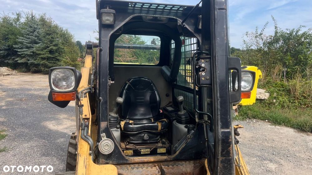 Caterpillar 242 B 4X4 - 10