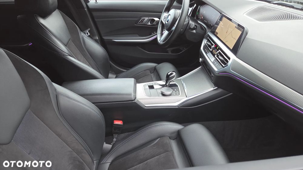 BMW Seria 3 318d M Sport Shadow - 16