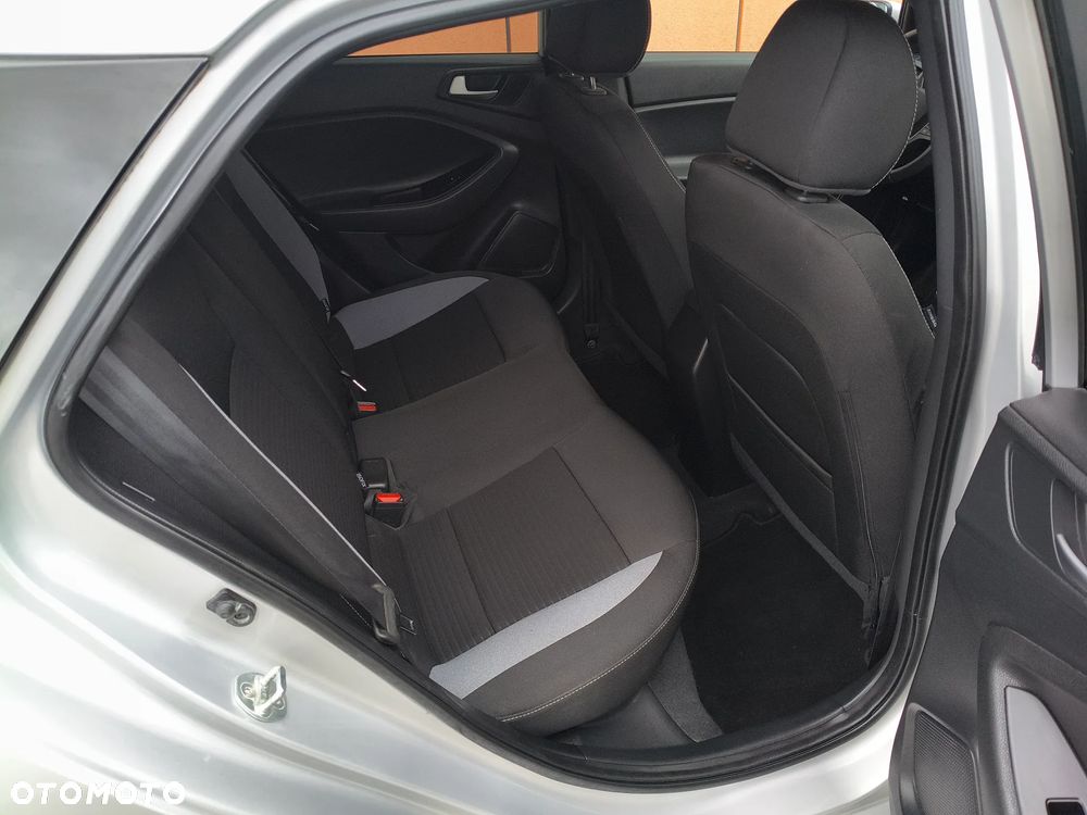 Hyundai i20 1.2 Trend - 18