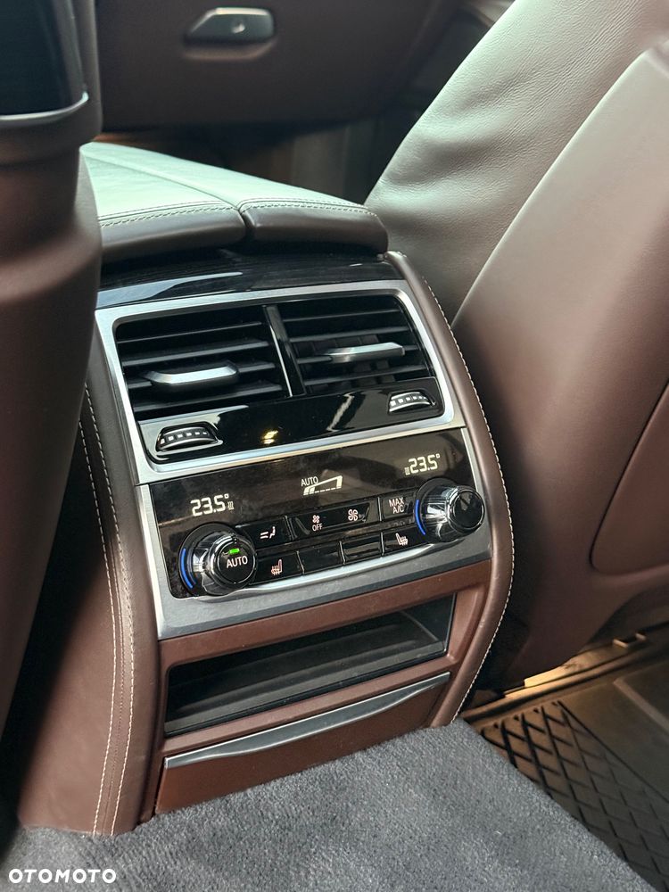 BMW Seria 7 750Li xDrive Edition Exclusive - 15