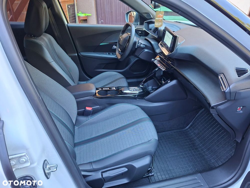 Peugeot 2008 1.2 PureTech Allure Pack S&S EAT8 - 17