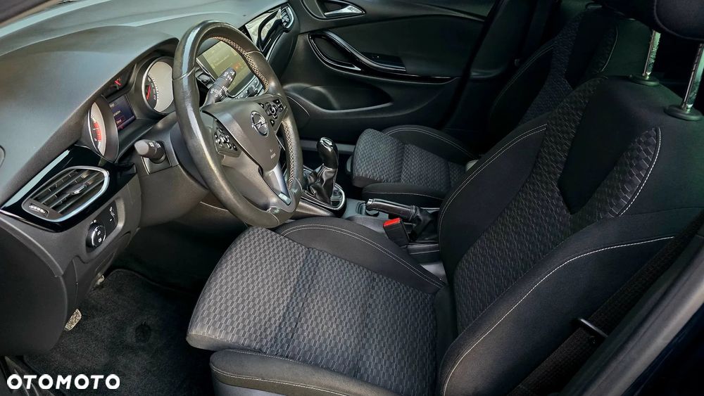 Opel Astra 1.6 Turbo Start/Stop Dynamic - 16