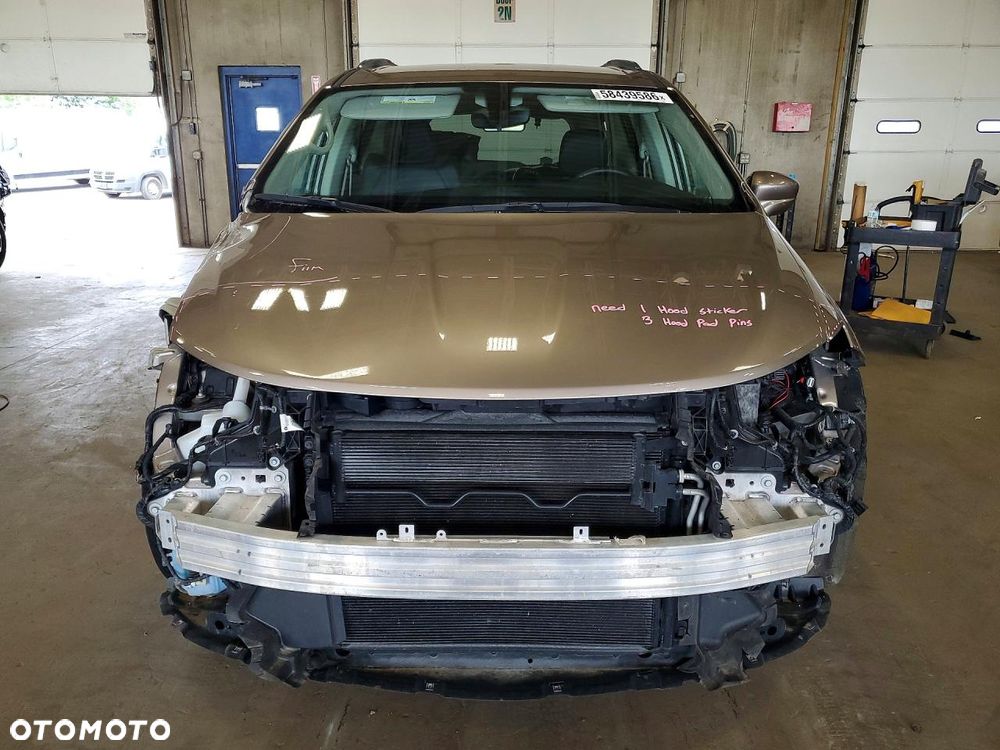 Chrysler Pacifica - 2