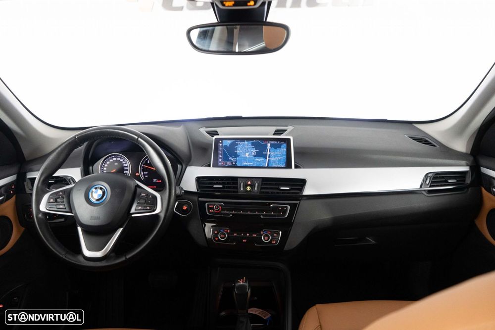 BMW X1 25 e xDrive Corporate Edition - 22