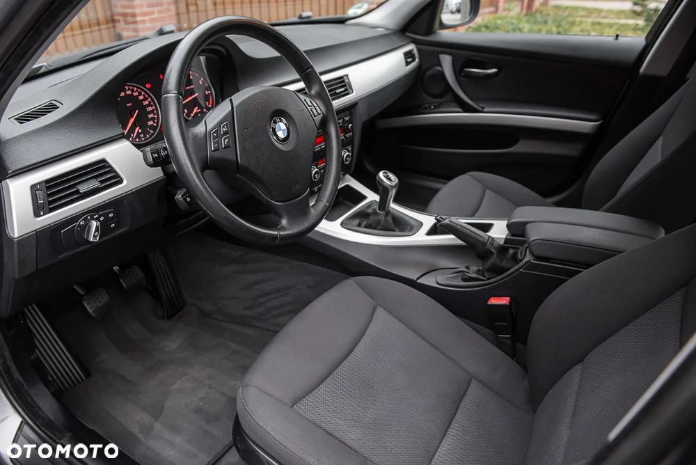 BMW Seria 3 - 15