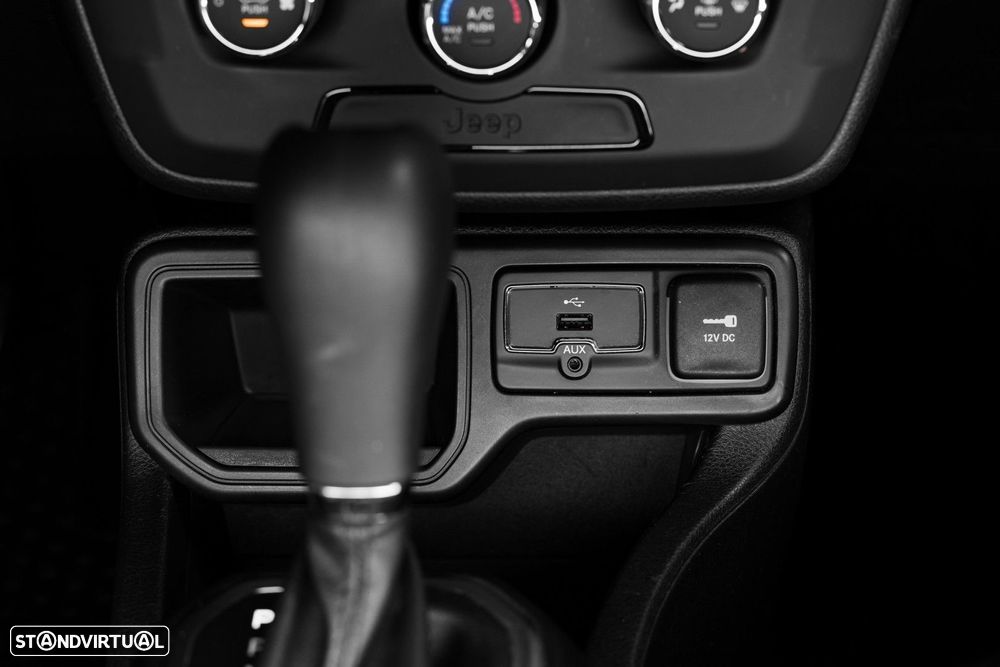 Jeep Renegade 1.4 MultiAir DSG Longitude - 30