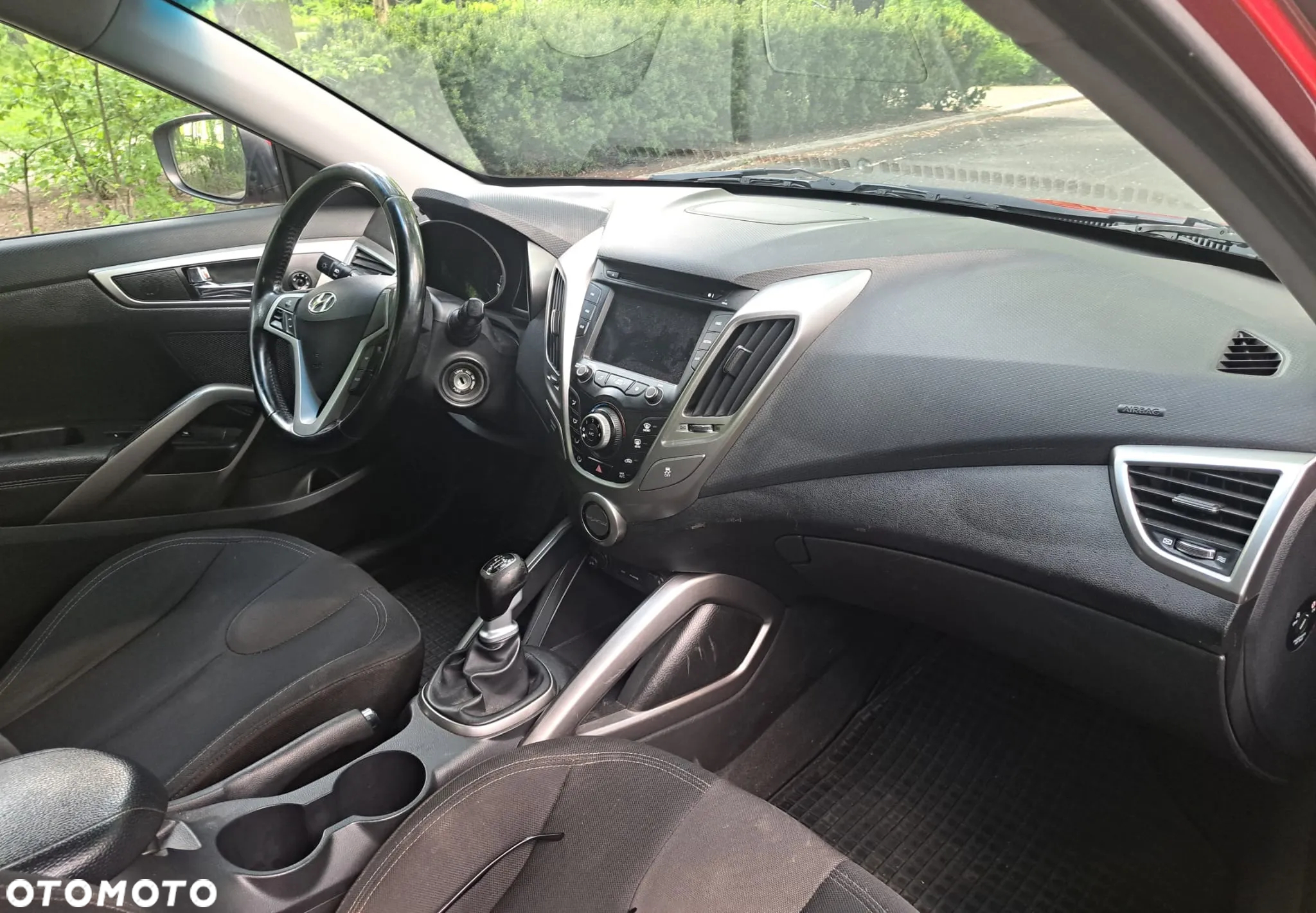Hyundai Veloster 1.6 Style - 6
