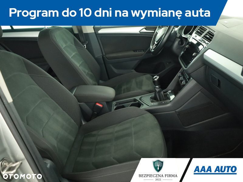 Volkswagen Tiguan - 8