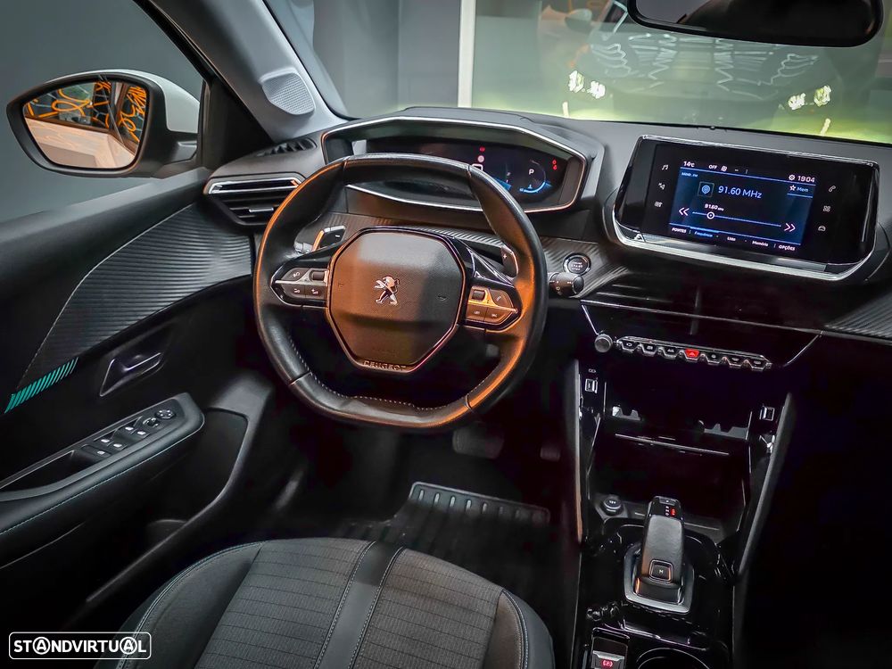 Peugeot 208 1.2 PureTech Allure Pack EAT8 - 20