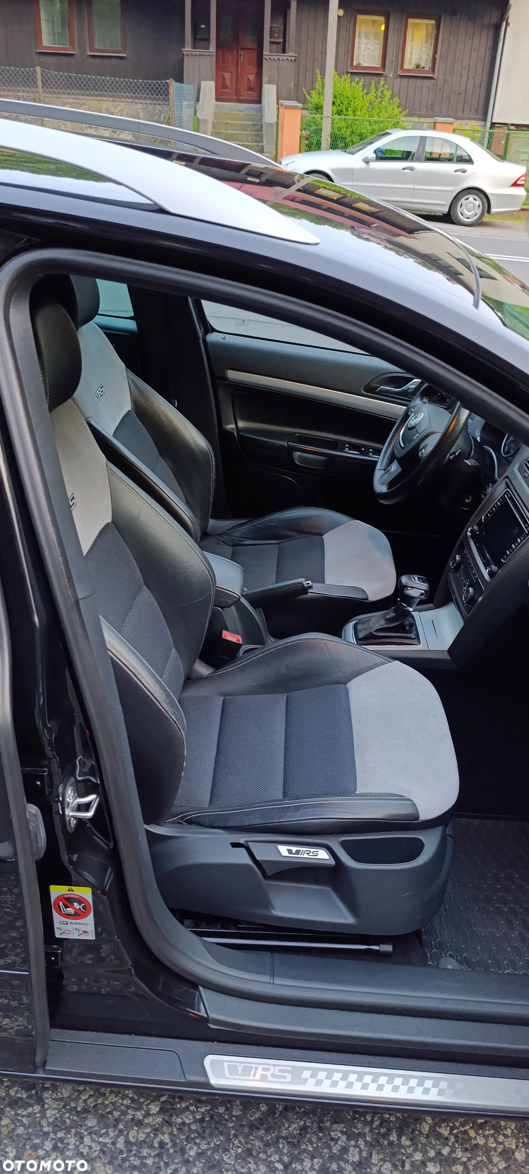Skoda Octavia Combi 2.0 TDI DPF DSG RS - 9