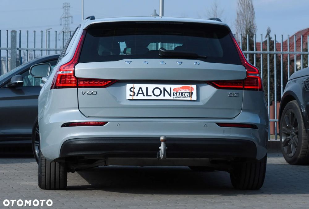 Volvo V60 B3 B DKG Momentum Pro - 33