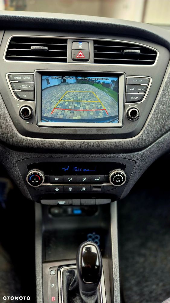 Hyundai i20 - 13