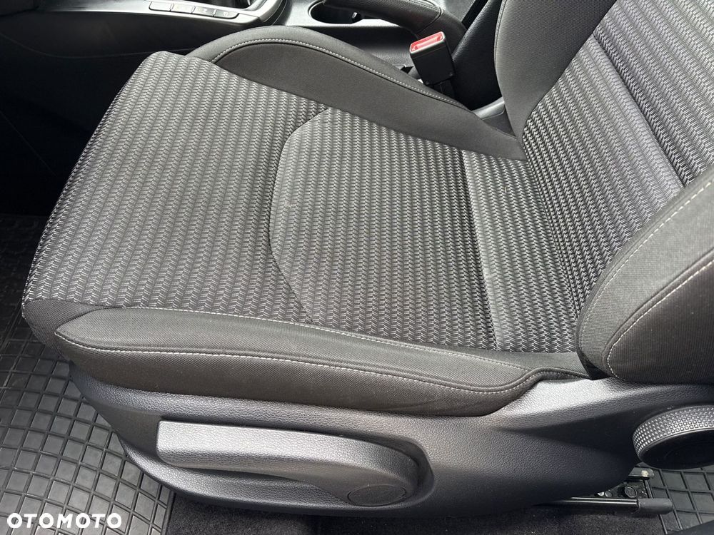 Kia Ceed 1.5 T-GDI M - 12