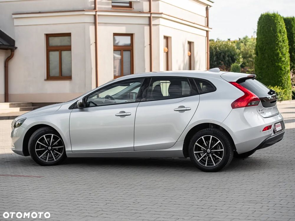Volvo V40 D2 Kinetic - 11