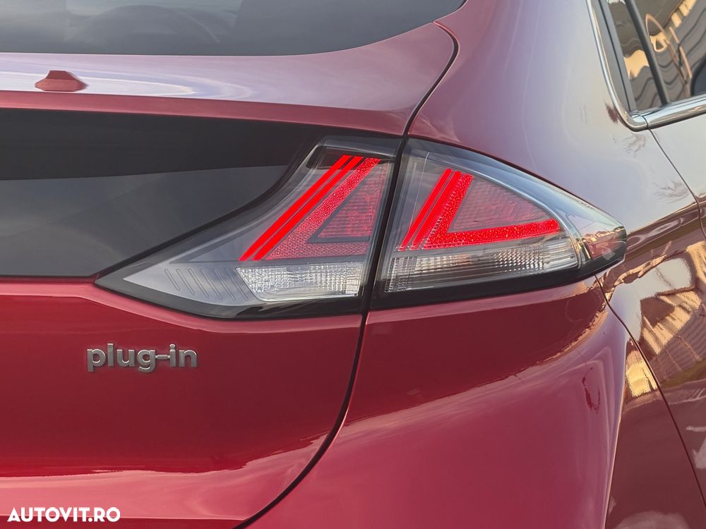 Hyundai IONIQ 1.6 GDI Premium - 9