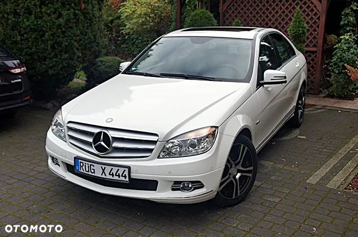 Mercedes-Benz Klasa C 180 BlueEFFICIENCY Avantgarde - 9