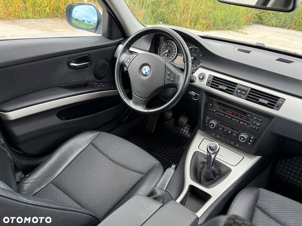 BMW Seria 3 318i Edition Lifestyle - 20