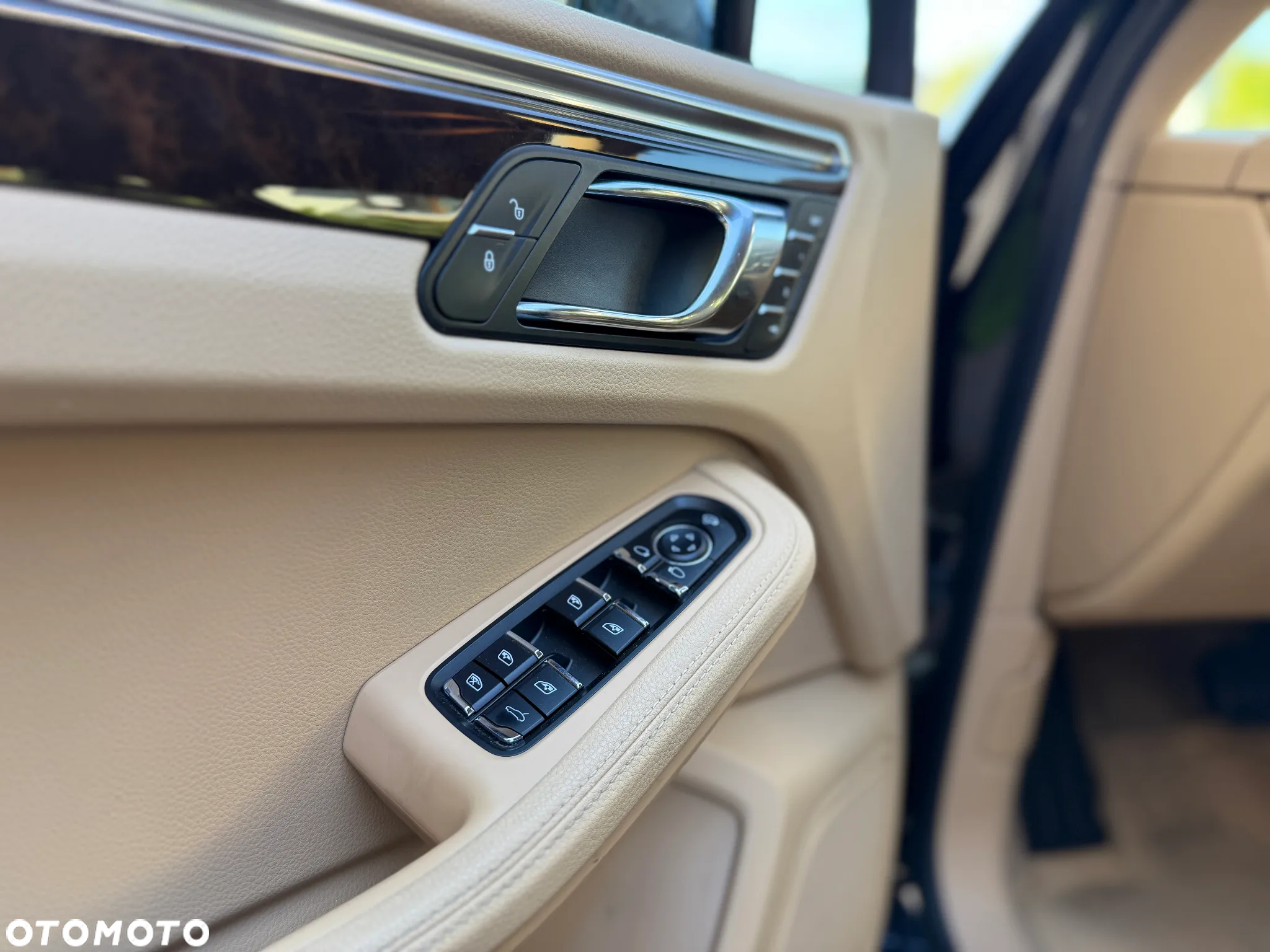 Porsche Macan - 28