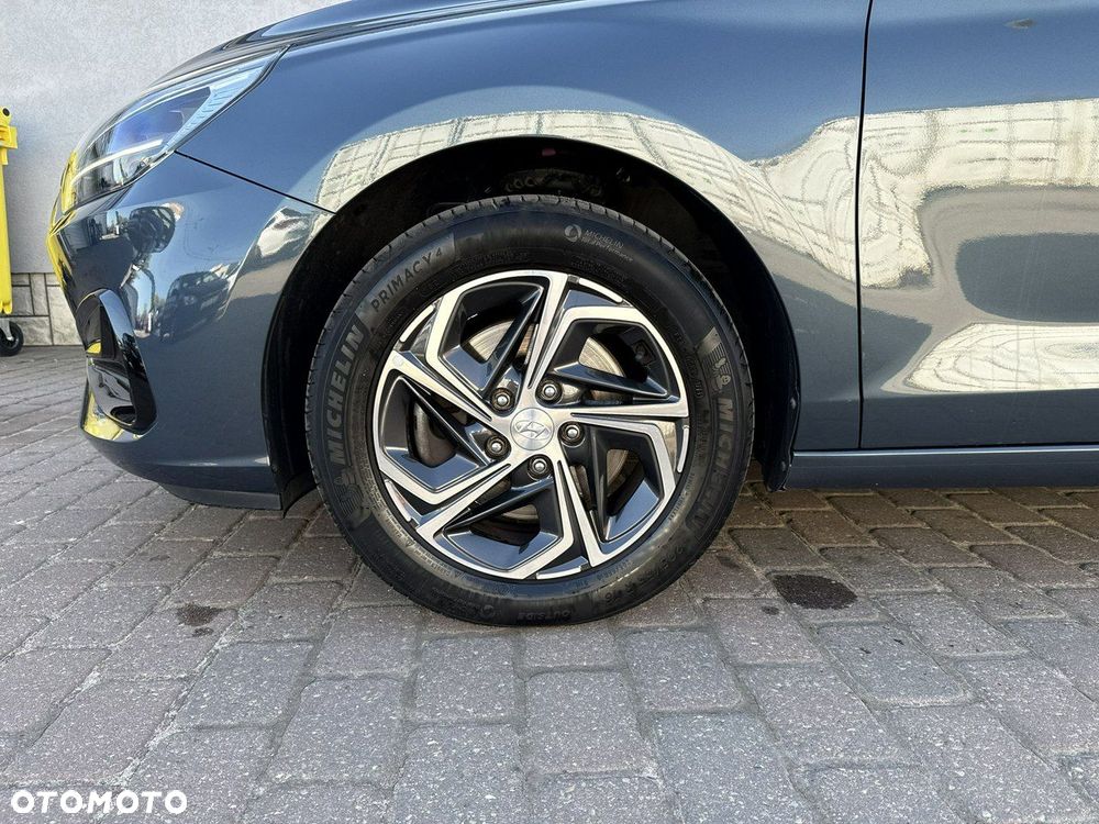 Hyundai i30 1.5 DPI Comfort - 10