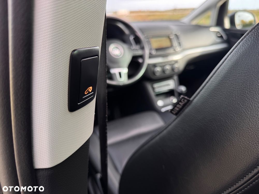 Volkswagen Sharan 2.0 TDI BlueMotion Technology Highline - 36