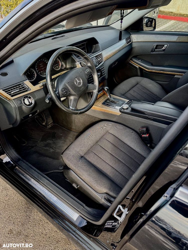 Mercedes-Benz E - 4