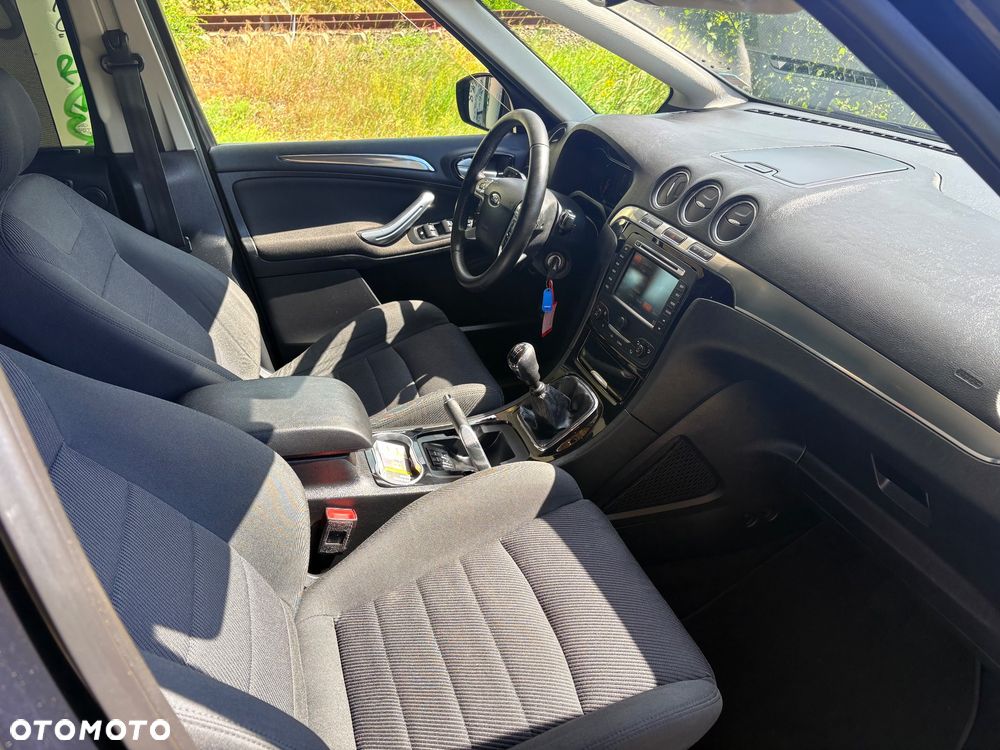 Ford S-Max 2.0 TDCi DPF Titanium - 6
